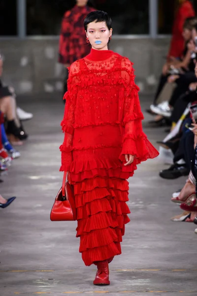 Look 12